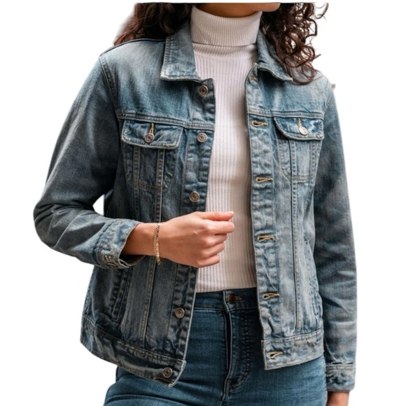 Old Navy Size Small Denim Jean Jacket - Picture 1 of 8